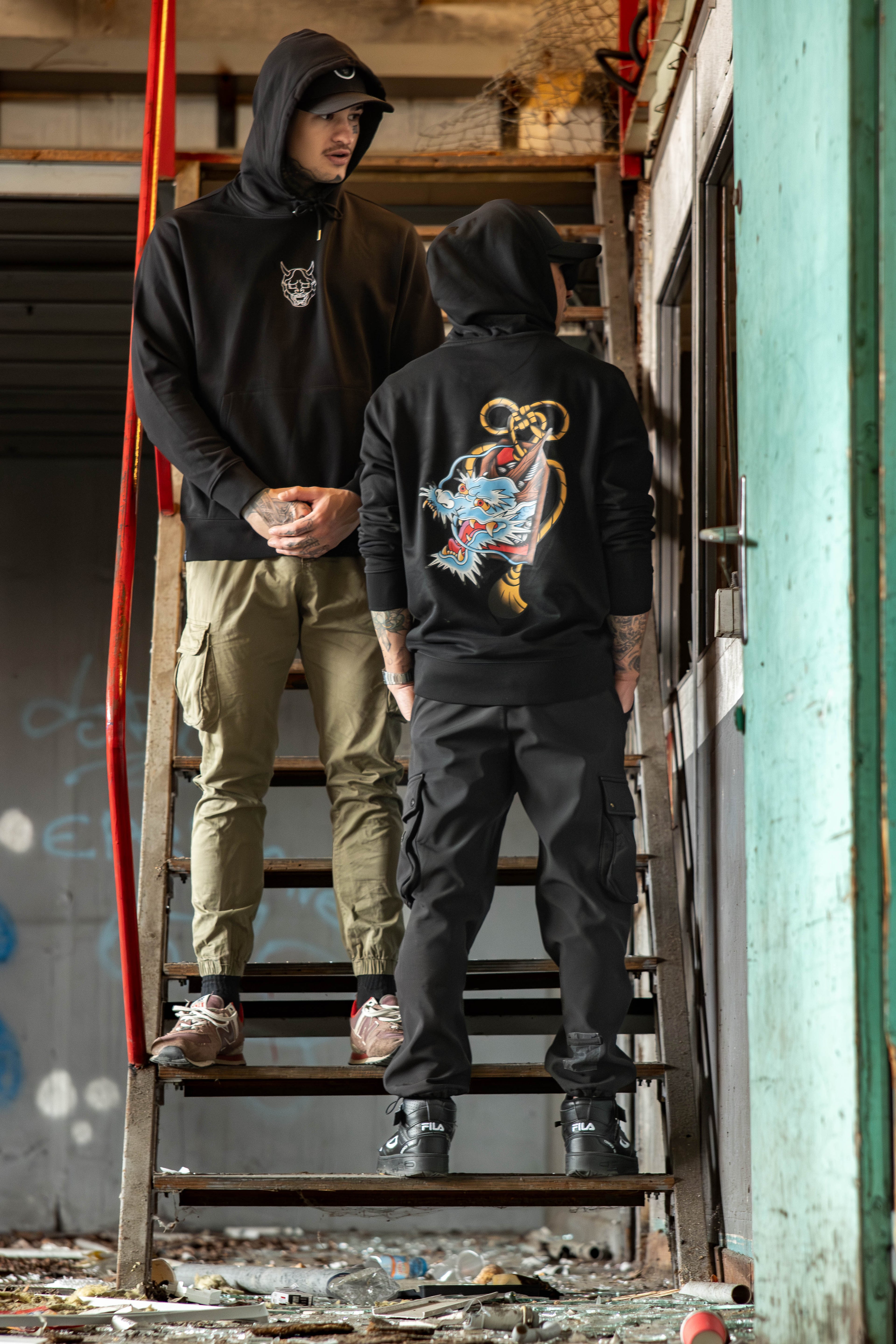 Sweat-shirt dragon terrestre